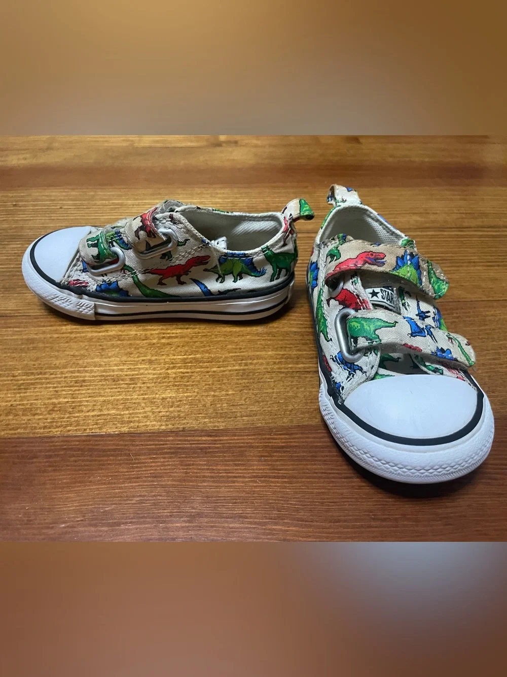 Converse Toddler Velcro Sneakers with Multicolor Dinosaur Print Size 6